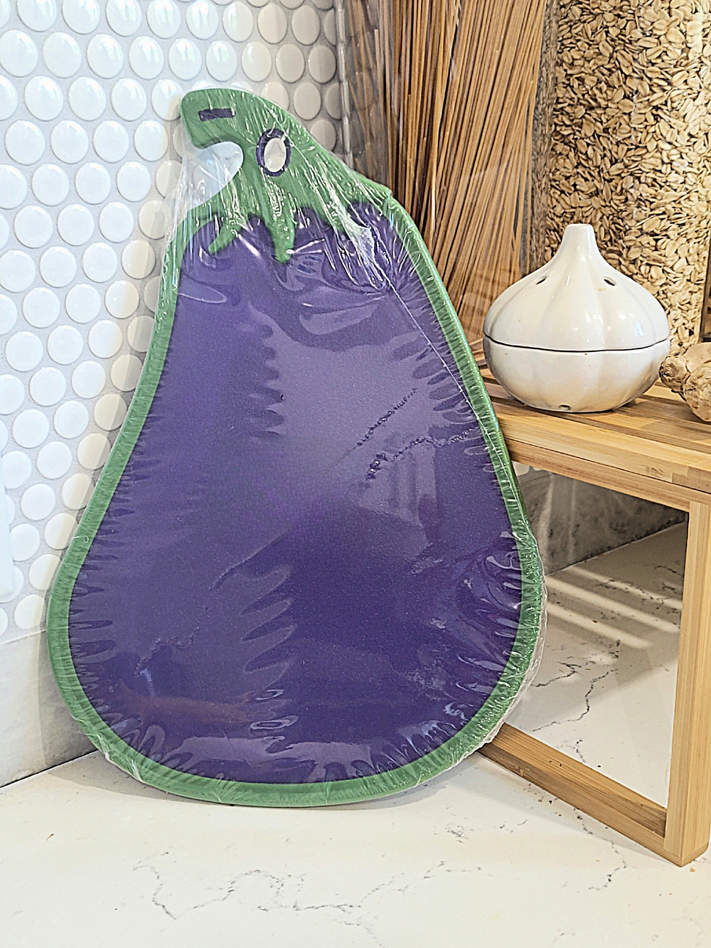 Chefs Atelier Eggplant Poly Cutting Board - Green & Purple Dun For Kids - Picture 4 of 6